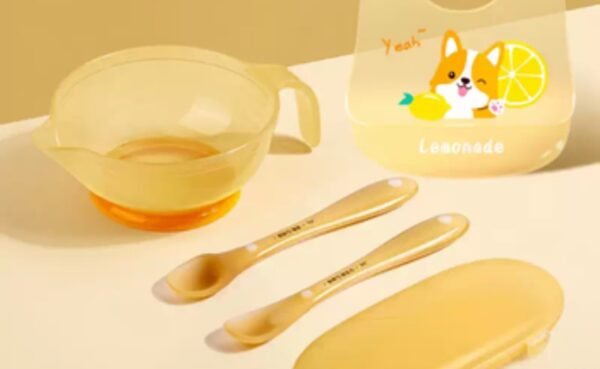 Baby feeding set